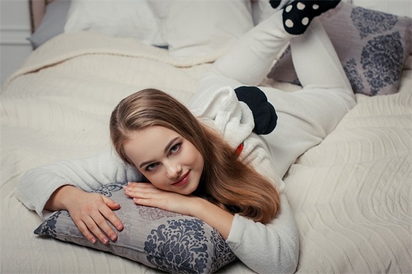 形容某些人自私的句子 感叹人性自私的句子