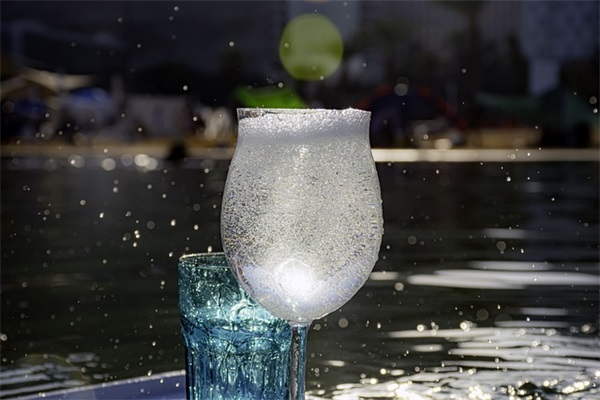 句句深刻入骨的幽默短句(搞笑精辟到毒死的句子)