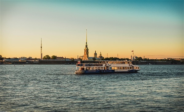 2026年向抗洪抢险一线人员致敬的句子