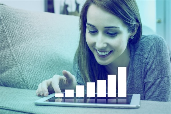 喜欢一个人的句子简短文艺 喜欢一个人的句子简短文艺