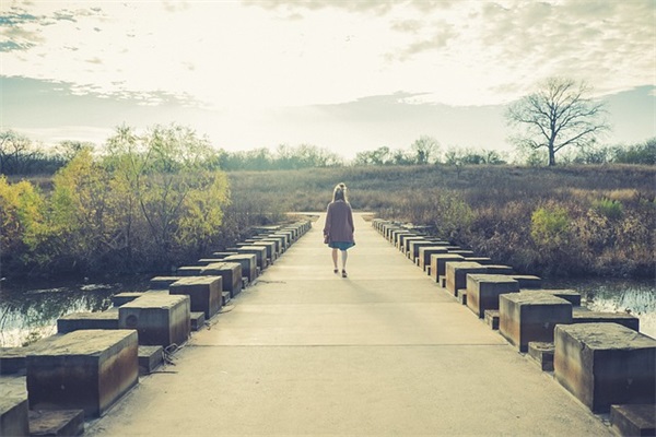 难忘的爱情伤感句子 难忘的爱情伤感句子