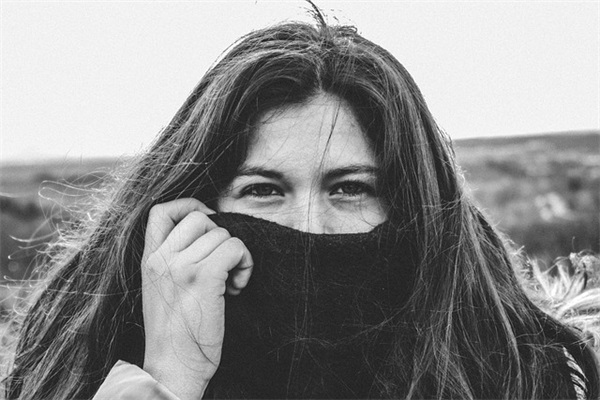 关于爱情和面包的句子 爱情跟面包的句子