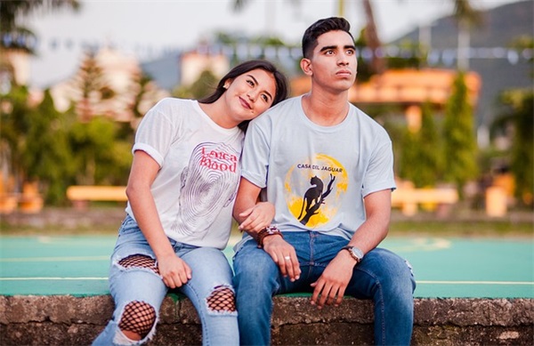 劝人相信爱情的句子 相信爱情的句子